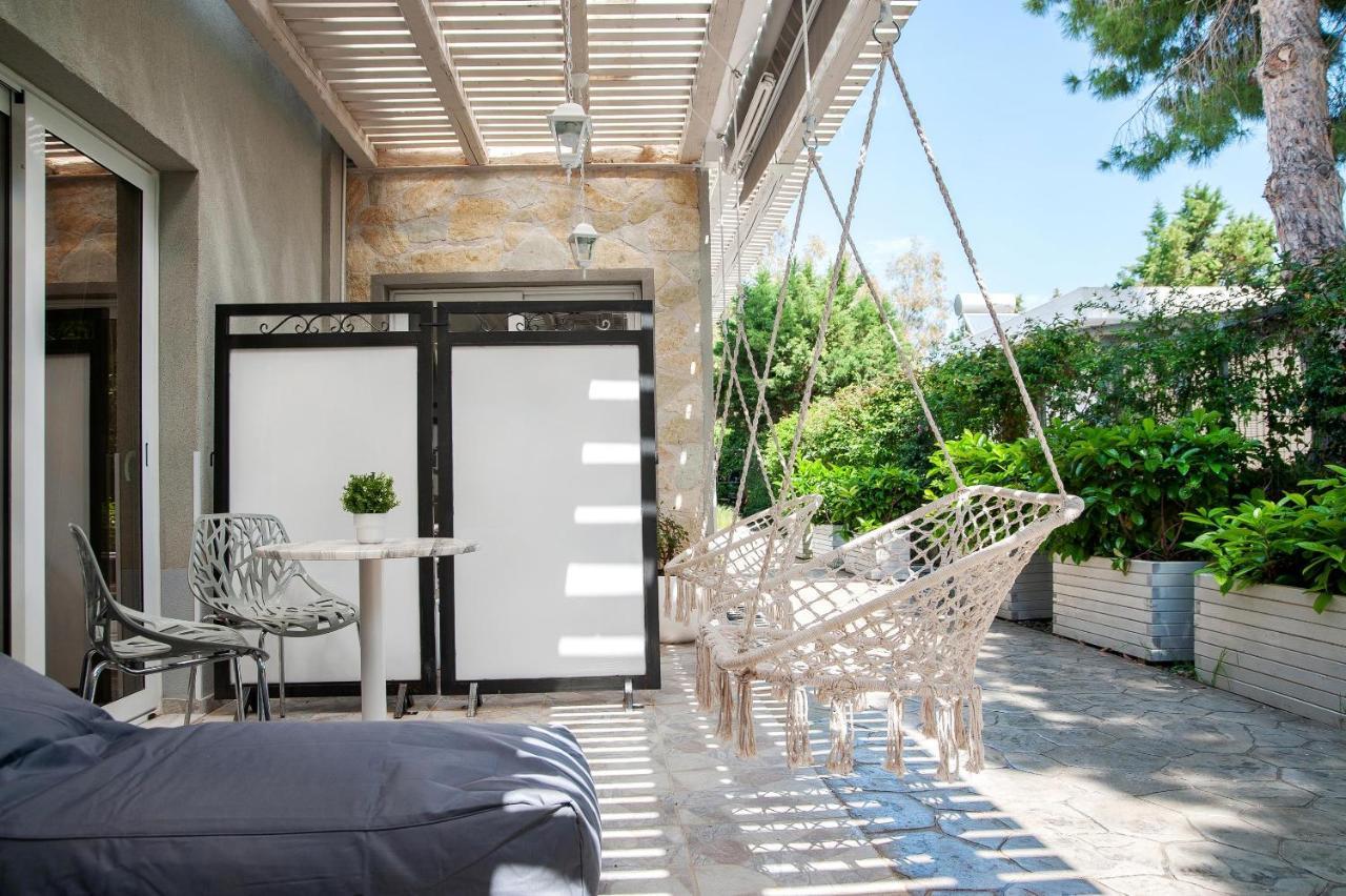 Alekos Luxury Suites Free 24H Transportation From - To Airport Loútsa Exterior foto